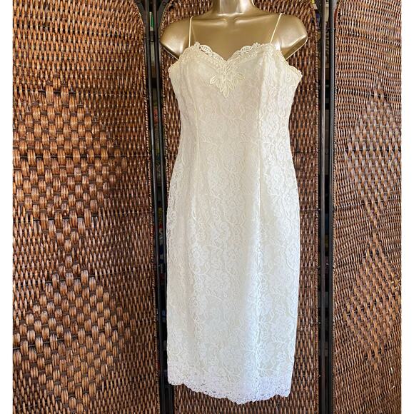 Size XS-S//Vintage 90s Spaghetti Strap Lace Wedding Dress - Picture 1 of 9